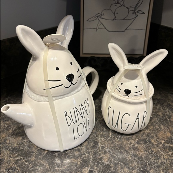 Rae Dunn Bunny Set - Picture 2 of 3